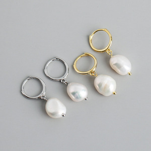 MW Disponibili Orecchini a Clip in <span class=keywords><strong>Argento</strong></span> <span class=keywords><strong>925</strong></span> Placcato Oro 18K con Perle Barocche Irregolari d'Acqua Dolce, Gioielli da Donna all'Ingrosso - Product Image 1