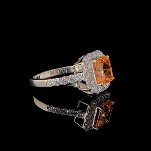 Excellente qualité Bague en diamant naturel élégant pour les femmes ou les fiançailles et les anniversaires utilisés pour l'approvisionnement mondial - Product Image 1