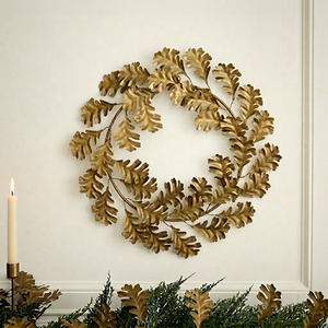 Corona de Hojas de Roble Metálica Rústica, Redonda, Hecha a Mano, Decorativa, con Flores, sin Luces, para Colgar en la Pared en Navidad, Paquete Individual - Product Image 1