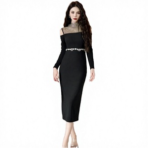 Vestido midi negro de mujer ZYHT 20731 de otoño, translúcido, de manga larga, sexy, con costuras de malla, hombros descubiertos y pedrería. - Product Image 2