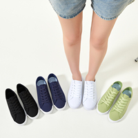 Chaussures en toile pour hommes, chaussures de skate colorées pour femmes, vente en gros de nouveaux styles à lacets pour femmes