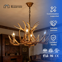 Lustre en résine grand format style américain avec bois de cerf pour projets hôteliers, salon et loft