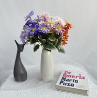 Bouquet de 10 têtes de marguerites en soie, fleurs artificielles, tiges florales pour mariage, fête, banquet, centre de table, décoration de la maison