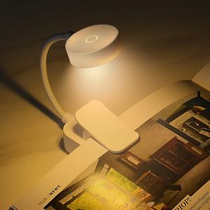 Lampes de lecture portables mini LED 2024 connectées à une batterie, style européen, pour étudiants - Product Image 1