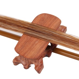 Arco de Erhu de Madera de Sándalo Púrpura con Crin de Caballo Marrón Natural, Accesorio Profesional para Instrumento de Cuerda - Product Image 4