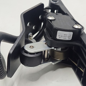 Acelerador Electrónico 4D27G40-28420-3 con Sensor Hall para Motor Xinchang 4D27G40, Garantía de 3 Meses, Baoli - Product Image 3