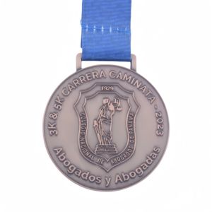 เหรียญเคลือบสีเงินแบบโบราณสำหรับราชินีน้ำมันวิ่ง3กม. เหรียญฟินเชอร์ประดับด้วยริบบิ้นตามสั่ง - Product Image 2