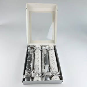 Caja de Regalo de <span class=keywords><strong>Chocolate</strong></span> Cosmético Personalizada 2026, Caja con Forma de Galleta Navideña, Cinta Automática Giratoria, Logotipo en Relieve con Lámina Dorada - Product Image 4