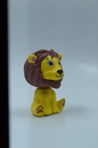 El León Bobblehead es un Animal Adorable y Juguetón, Perfecto para el Tablero de tu Auto, la Oficina o la Decoración del Hogar - Product Image 2
