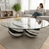 Table basse de luxe avec base sculptée en fibre de verre naturelle et plateau en verre, design moderne, durable, élégante, meubles de salon