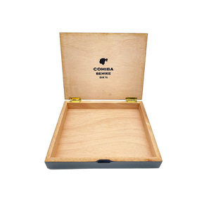 Caja de cigarros de madera maciza, humidor portátil de madera de cedro, caja de cigarros de gran capacidad al por mayor. - Product Image 3