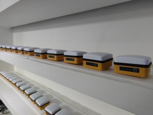 מקלט GNSS מתקדם מסוג RTK, ציוד מדידה מקצועי למיפוי טופוגרפי ומדידות שטח - Product Image 6