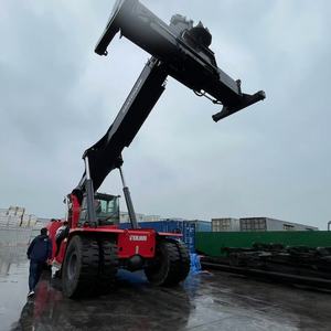 รถยกตู้คอนเทนเนอร์มือสองราคาถูก 45 ตัน ยี่ห้อ Kalmar รุ่น Reach Stacker สำหรับงานโลจิสติกส์ ใช้ในลานตู้คอนเทนเนอร์ รับประกัน 1 ปี - Product Image 2
