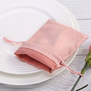 Sac de rangement léger en suède pour bijoux, en flanelle, avec cordon de serrage, personnalisable avec logo, options multi-tailles, fourni directement par l'usine - Product Image 5