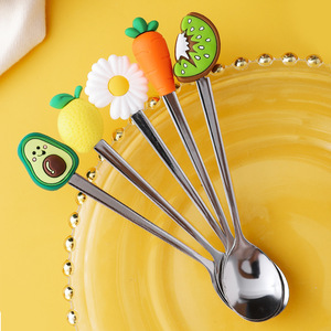 Cuillères à mélanger à l'eau et à café en acier inoxydable avec motifs de fruits de dessins animés mignons pour <span class=keywords><strong>la</strong></span> maison Fourchettes à gâteau à dessert au fromage - Product Image 1