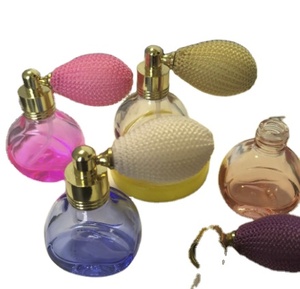 Medalla de Cruz católica cristiana en relieve Botellas de vidrio de agua bendita de 5ml Jesús Virgen María Michael Benedict Metal chapado en oro y plata - Product Image 4