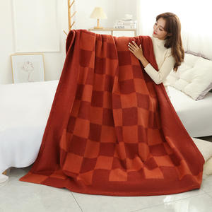 Couverture de voyage en laine à <span class=keywords><strong>poils</strong></span> <span class=keywords><strong>longs</strong></span> tricotée avec texte personnalisé du fabricant chinois - Product Image 5