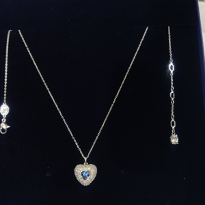 สร้อยคอ สร้อยข้อมือ และต่างหูคริสตัลรูปหัวใจประดับ<span class=keywords><strong>เพชร</strong></span> ทันสมัยและเป็นที่นิยม เป็นของขวัญที่ยอดเยี่ยม - Product Image 4