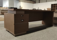 Bureau de direction de luxe moderne haut de gamme avec panneau en bois pour la maison ou le bureau du directeur