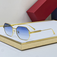 Lunettes de soleil de luxe de haute qualité avec monture carrée en titane, verres dégradés UV400, protection pour les voyages en plein air et les vacances