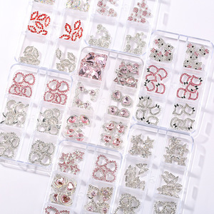 Breloques 3D en alliage pour ongles, décorations métalliques Kawaii Chat, Papillon, Cœur, Lèvres, Planète pour Nail Art - Product Image 1