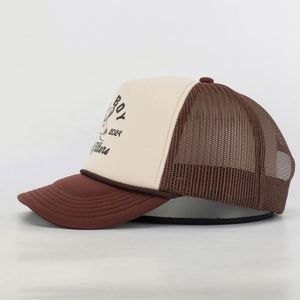 Gorra de béisbol personalizada al por mayor con estampado de personajes, unisex, deportiva, tipo camionero, de 5 paneles, con visera curva, de malla y espuma, para playa y pesca. - Product Image 3