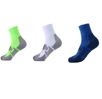 Chaussettes de sport pour hommes en mélange polyester-coton de haute qualité, avec logo personnalisé, compression, grip pour le football, antibactériennes, séchage rapide