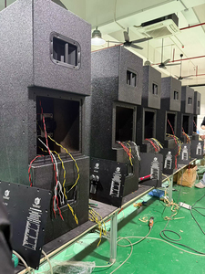 نظام مكبرات صوت خطية للمسرح الكبير بقوة 3100 واط، مزدوج 15 بوصة، ثلاثي القنوات، من النيوديميوم وألياف الكربون خفيف الوزن - Product Image 5