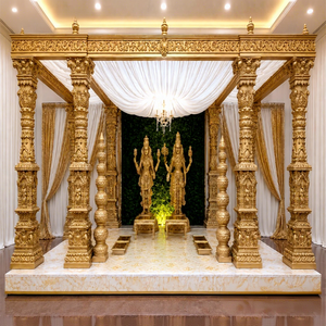 Mandapam de Fibra para Bodas al Estilo del Templo Dorado del Sur de la India, Exclusivo para Bodas Tamilas, con Pilares Tallados de Forma Elaborada - Product Image 1