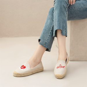 <span class=keywords><strong>Alpargatas</strong></span> de lona beige para <span class=keywords><strong>mujer</strong></span> con bordado de corazón, suela de yute transpirable, zapatos románticos, planos y casuales sin cordones. - Product Image 5