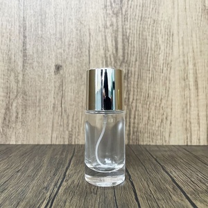 In Stock B011-20ml Portable Transparent Round Glass Perfume <b>Bottle</b>/Refill <b>Bottle</b>/<b>Spray</b> <b>Bottle</b>/Press <b>Empty</b> <b>Bottle</b> - Product Image 1