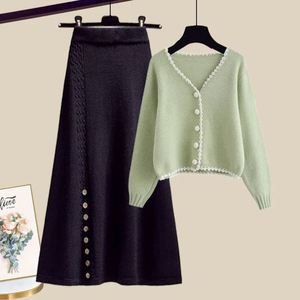 Automne et hiver nouvelle couleur unie mode jupe costume tricoté col en v pull Cardigan jupe deux pièces ensemble - Product Image 2