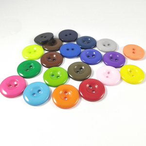 Amazon Hot Sale 2 Hole Flat Back Engraved Logo Colorful <strong>Plastic</strong> Resin Custom <strong>Buttons</strong> For Clothing/clothes - Product Image 4
