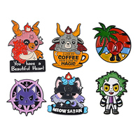 Vente en gros usine : Fournisseur de broches de revers en métal poli en forme de croix, broches à paillettes, badges rigides anime, épingles personnalisées en émail, épingles de dessin animé
