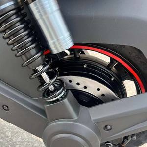 Vélo électrique urbain, cadre en acier, moteur sans balais 500W 48V, freins <span class=keywords><strong>à</strong></span> disque hydrauliques, double suspension, écran LED, longue autonomie - Product Image 6