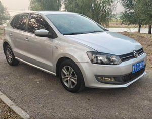 <span class=keywords><strong>Volkswagen</strong></span> <span class=keywords><strong>Polo</strong></span> 1.5L Usata del 2013, Chilometraggio Manuale, Prezzo Conveniente - Product Image 4