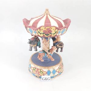 Cadeau d'anniversaire fille fille garçon enfants belle boîte à musique carrousel animal à remonter - Product Image 4
