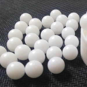 Bola de Teflón PTFE Sólida Mixta, Baja Fricción, Excelente Resistencia Química - Product Image 1