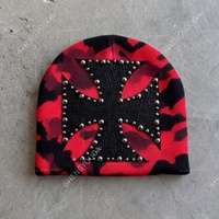 Nouveau bonnet tricoté élégant style urbain avec clous croisés, chaud pour l'automne et l'hiver, bonnet hip-hop gris, vente en gros personnalisée