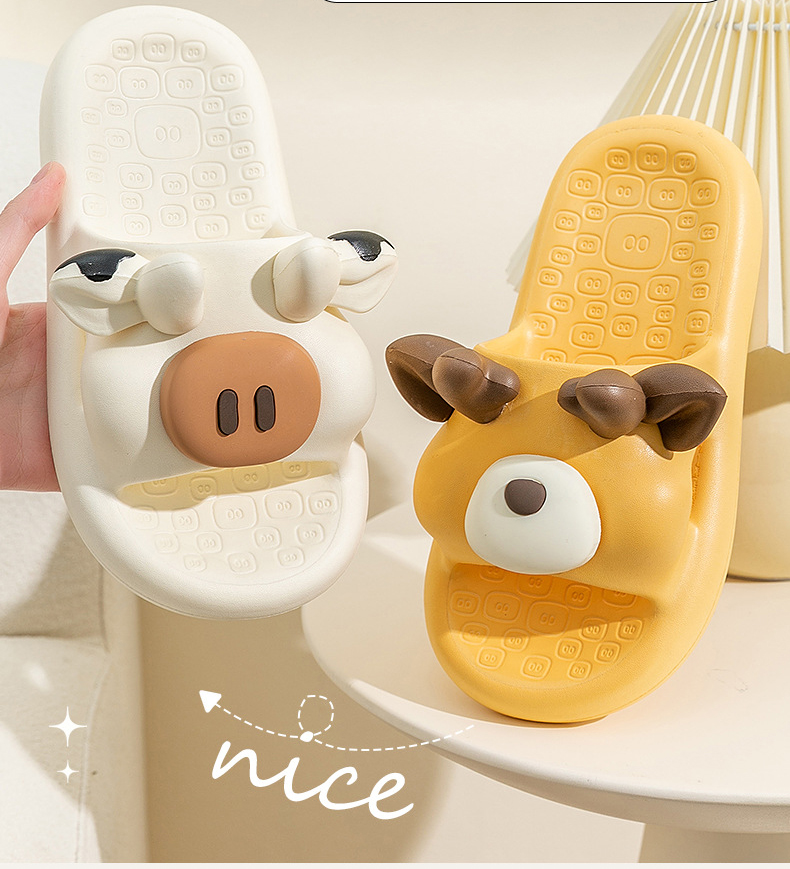 Popular Ladies Slides EVA Bathroom Breathable Slipper Footwear Cute Girls Cartoon Slippers