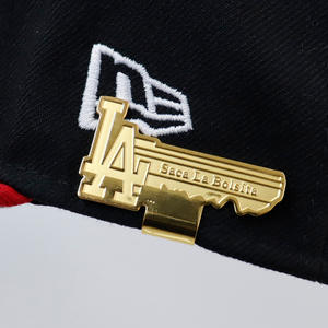 कस्टम धातु एनमेल टोपी पिन गोल्फ बेसबॉल टोपी ब्रेम क्लिप के साथ श्रृंखला फ्रेम पिन सीमा - Product Image 2