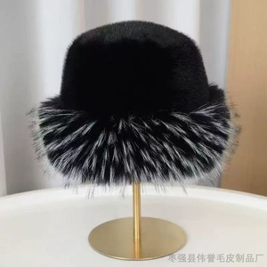Nouveau chapeau mongol en peluche transfrontalier, chaud en hiver, en fausse fourrure de vison, élégant, avec protection pour les oreilles - Product Image 4