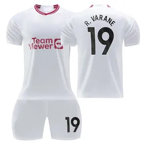 Fashion Uk Club Young Blank Fußball trikots Lieferanten fahren Polyester Hochwertiges Retro-Fußball trikot