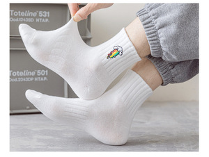 Calzini Bianchi <span class=keywords><strong>100</strong></span>% <span class=keywords><strong>Cotone</strong></span> Anti-Odore a Metà Polpaccio e alla Caviglia per Giovani, Bambini e Studenti, Calzini Sportivi Traspiranti per Primavera ed Estate - Product Image 3