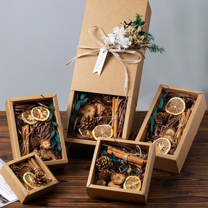 Juego de Velas Aromáticas Estilo Mori Nórdico, Literario, Simple, con Flores Secas, Embalaje de Papel Kraft Hecho a Mano, para Cumpleaños, Día de la Madre - Product Image 1