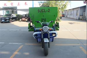 Cina fabbrica diretta camion elettrico di alimentazione spargitore per le aziende zootecniche-5m ³ capacità - Product Image 4