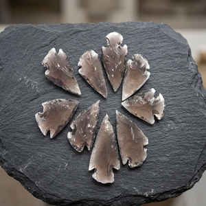 Figura de Ágata Negra Hecha a Mano de 1-1.5 Pulgadas, Artesanía Natural, Punta de Flecha de Piedra Preciosa Tallada a Mano, para Acción de Gracias - Product Image 5
