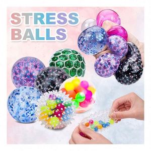 Ensemble de balles squishy personnalisées 2024 pour adultes, design innovant en forme de glaçon, jouet anti-stress à presser, nouveau design amusant de jouet squishy - Product Image 3