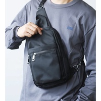Op maat gemaakte hoogwaardige vintage unisex nylon zwarte schoudertas, klein crossbody tasje met ritssluiting, draagbaar ontwerp, polyester voor dames en heren