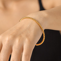 Bracelet jonc torsadé élégant et délicat en acier inoxydable KITI, plaqué or 18 carats, inaltérable, bijou minimaliste, cadeau